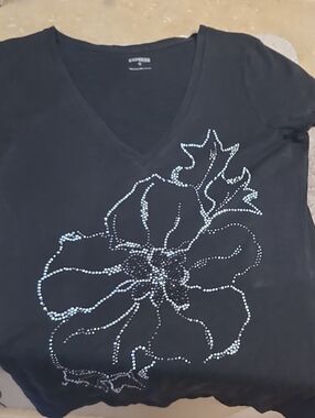 EXPRESS Black Tee With Floral Bead Detail. Size M